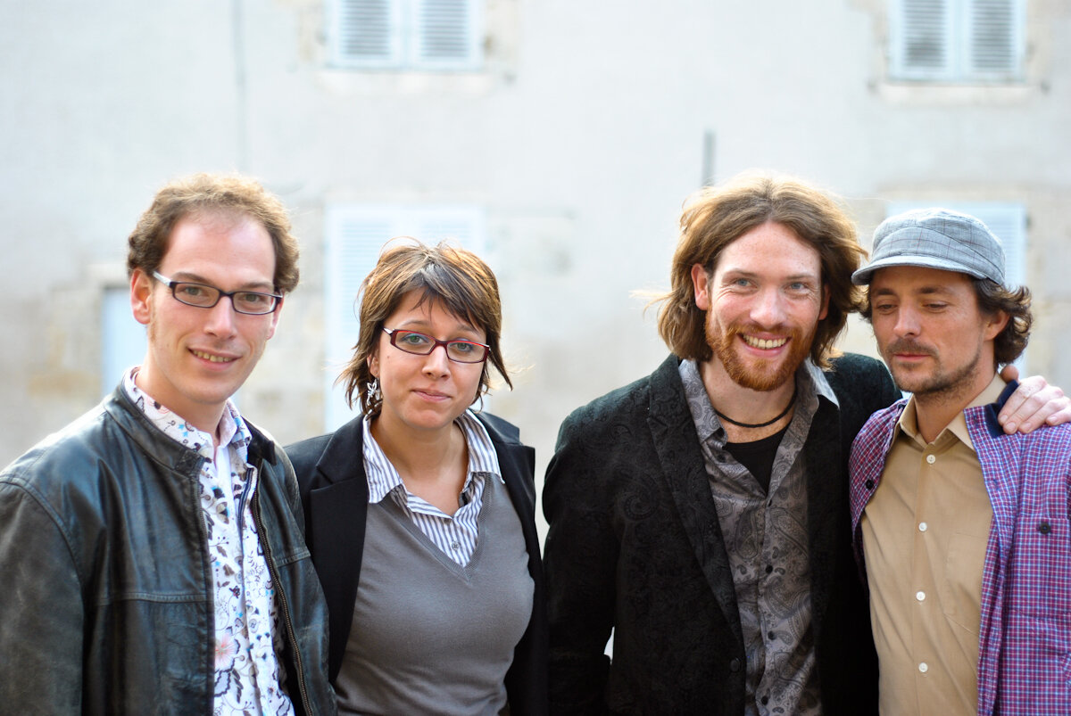 Chris Lee, Elodie, Jörg, Michl Fischer - Flavigny 2010 - 18. Juni - Foto Florian Scharnofske - DSC 3014